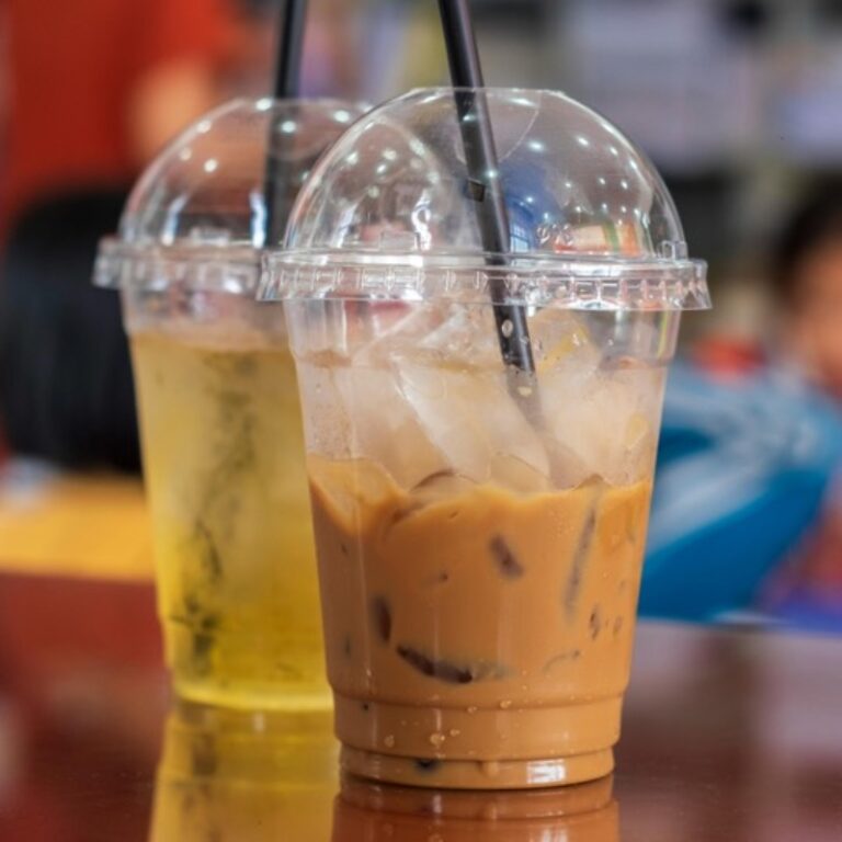 Automatic boba tea shaker